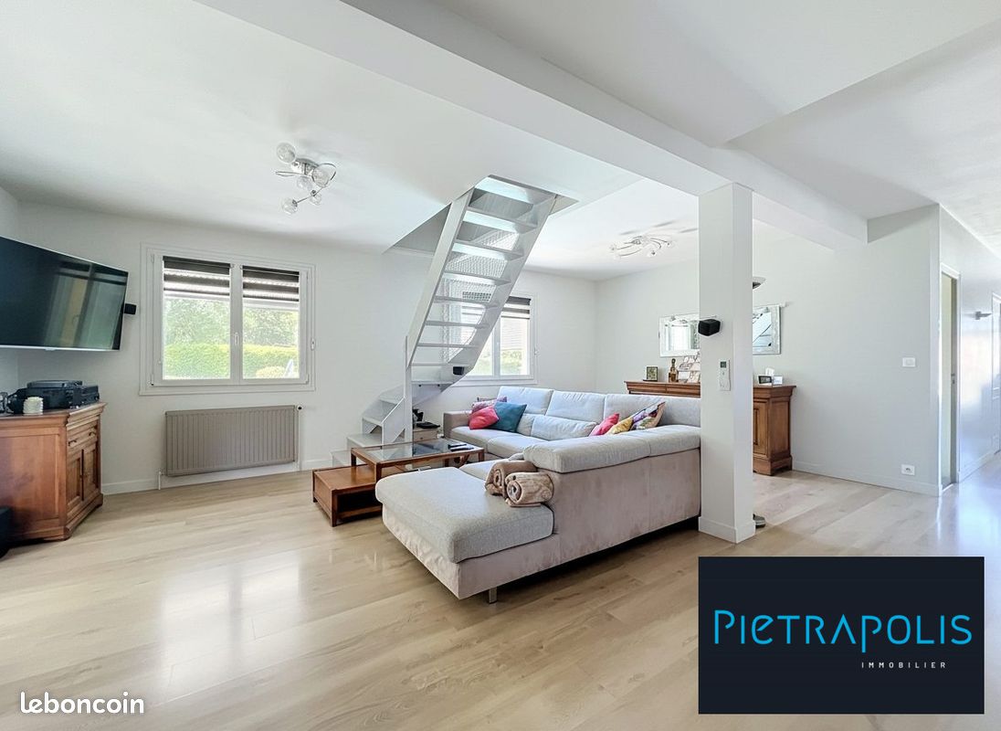 Maison 5 pièces 130 m² · à Bretigny · 130 m² · 425 000 €