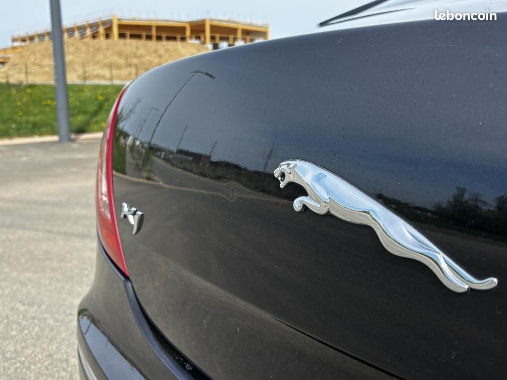 JAGUAR XJ Courte - 3.0 D V6 - 275ch - BVA 8 - Luxe Premium Phase 1 - Garantie 12 mois (image 37)