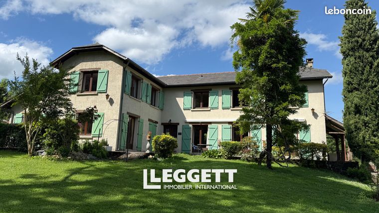 Maison 6 pièces 250 m²