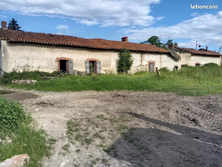 Maison 6 pièces 130 m² · à Saint-Étienne · 130 m² · 75 000 €
