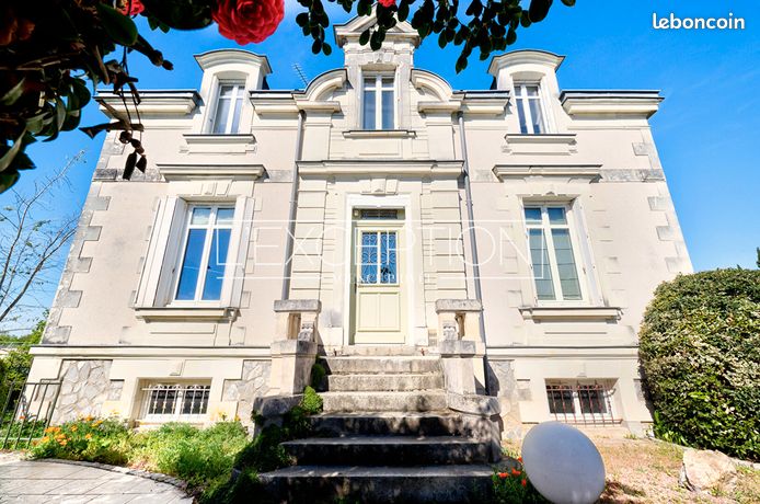 Maison 7 pièces 213 m²