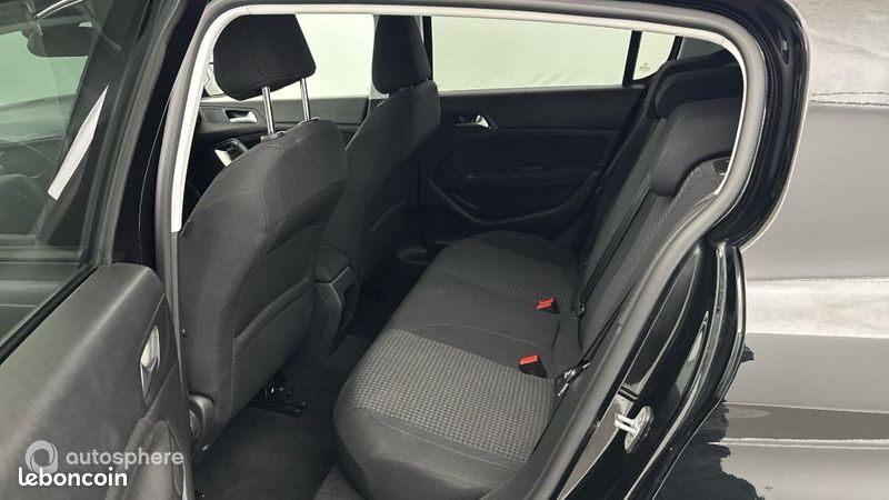 Peugeot 308 1.5 BlueHDi 100ch S&S Style (image 13)