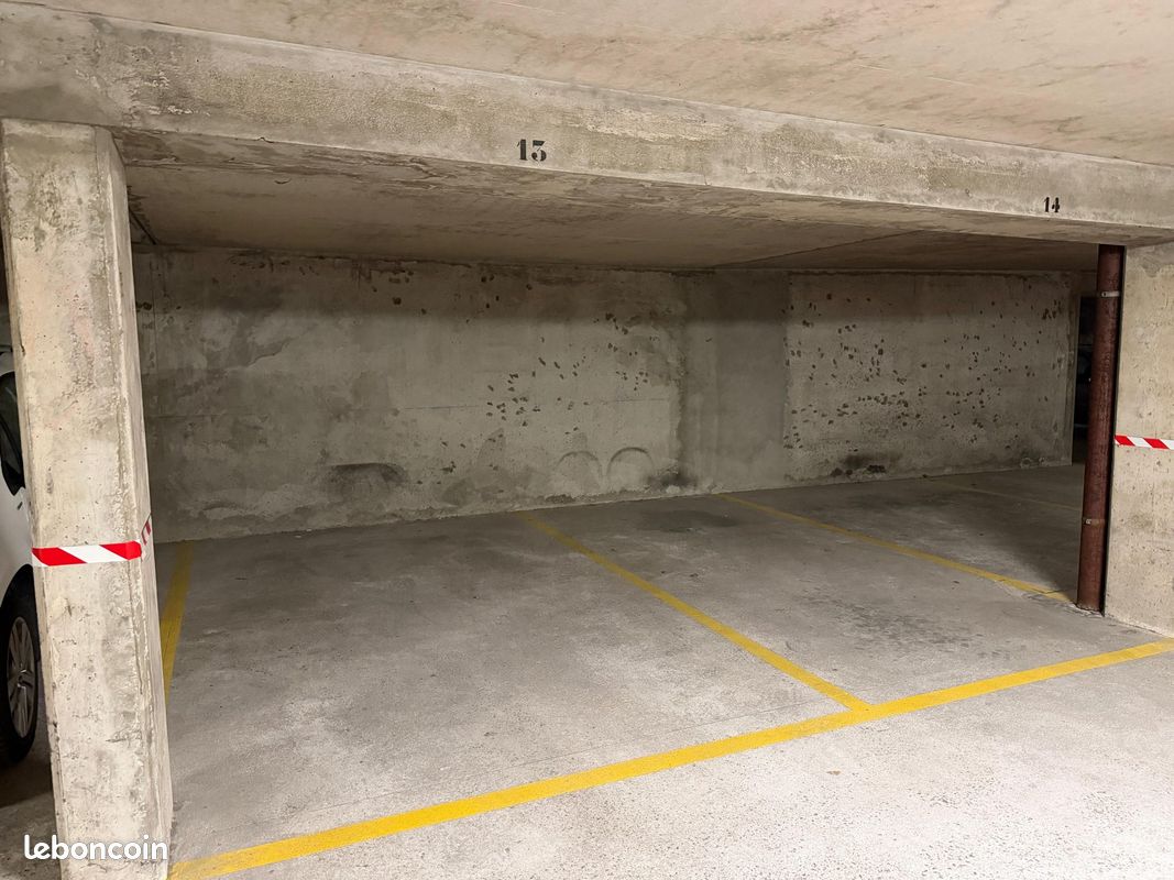 Parking 11 m² · à Nantes · 11 m² · 24 000 €