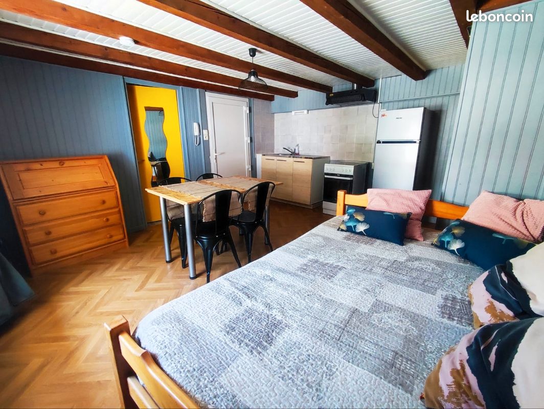 Appartement 1 pièce 22 m² · à Hauts de Bienne · 22 m² · 370 €