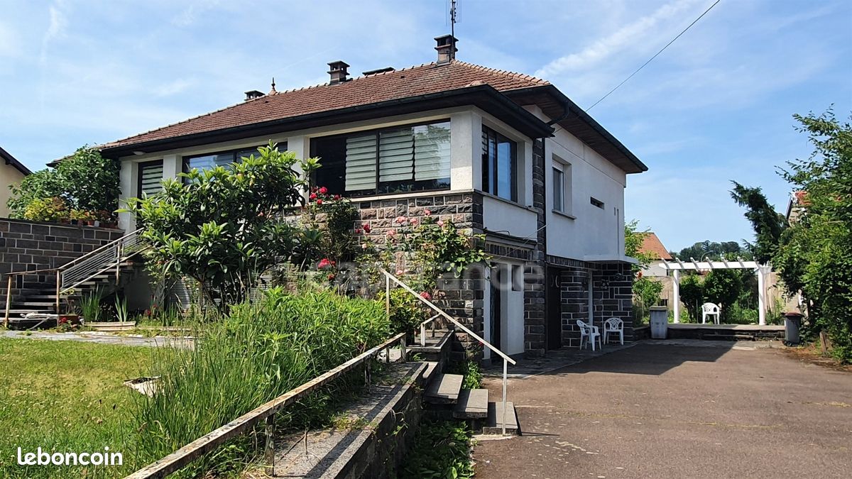 Maison 9 pièces 187 m² · à Luxeuil-les-Bains · 187 m² · 199 000 €