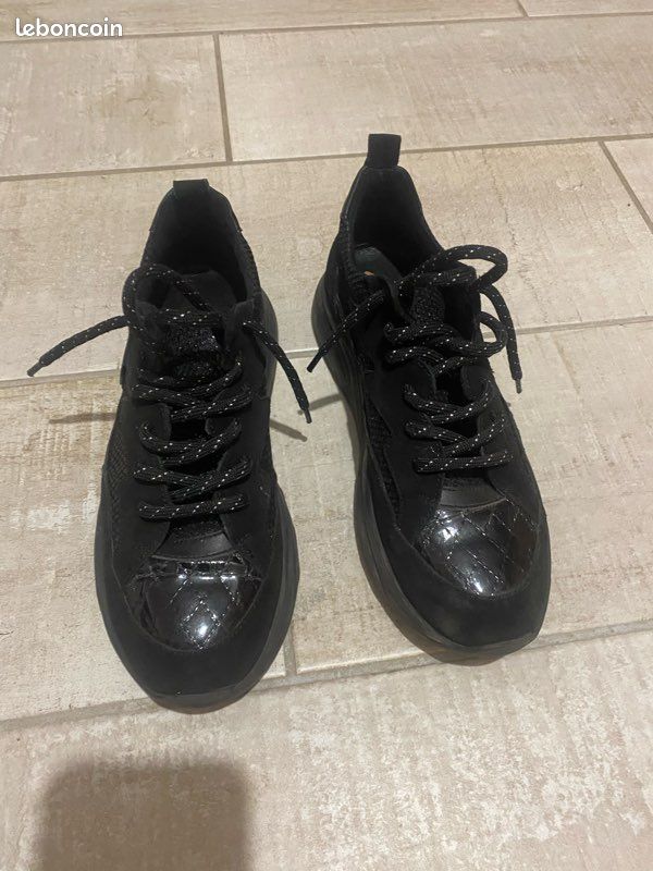 Sandales Femme San Marina Cuir Noir – Pointure 40 – État Correct Pour Les Fêtes
