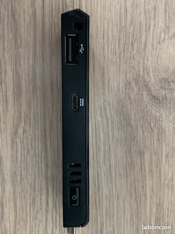 Intel Compute Stick2 (image 5)