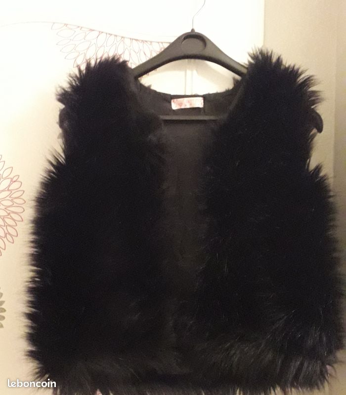 Boléro noir fausse fourrure (image 2)
