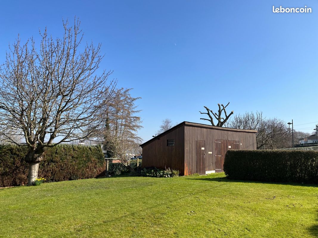 Terrain 702 m² · à La Rivière-Saint-Sauveur · 702 m² · 116 500 €