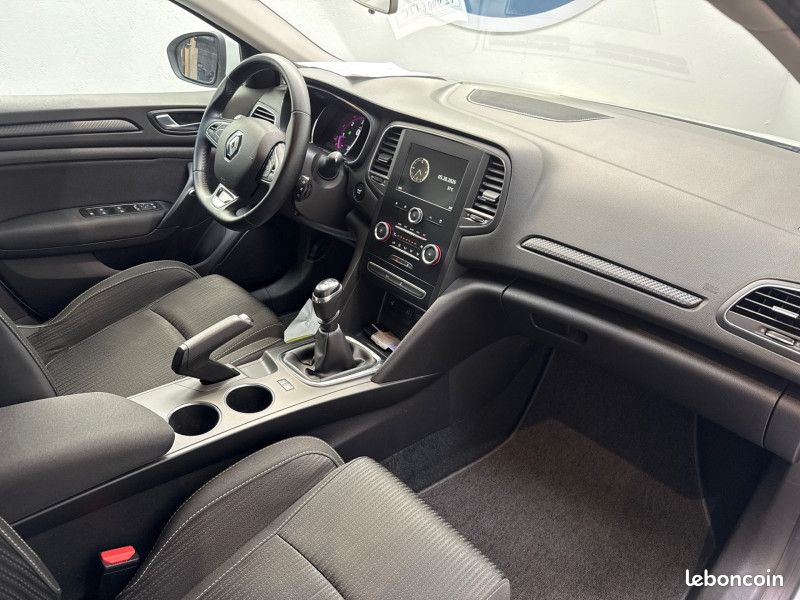 Renault MEGANE IV 1.5 BLUE DCI 115CH BUSINESS (image 8)