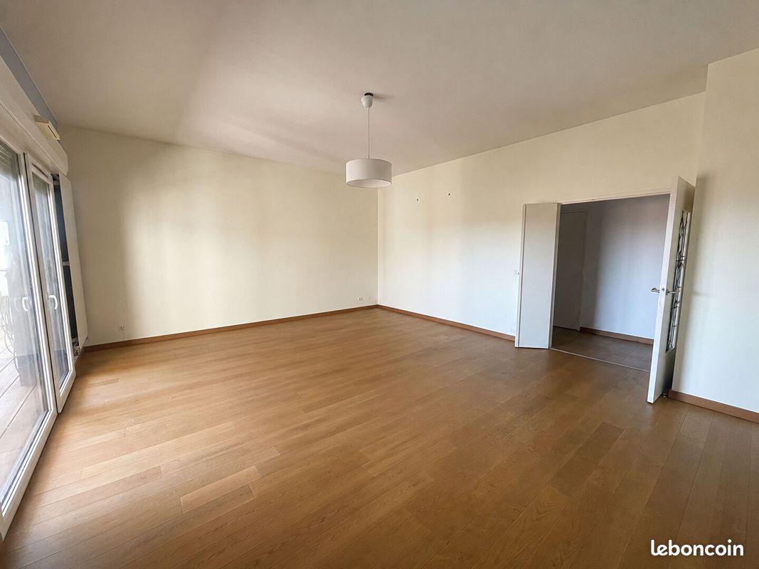 Appartement 4 pièces 109 m² · à Clermont-Ferrand · 109 m² · 1 250 €/mois