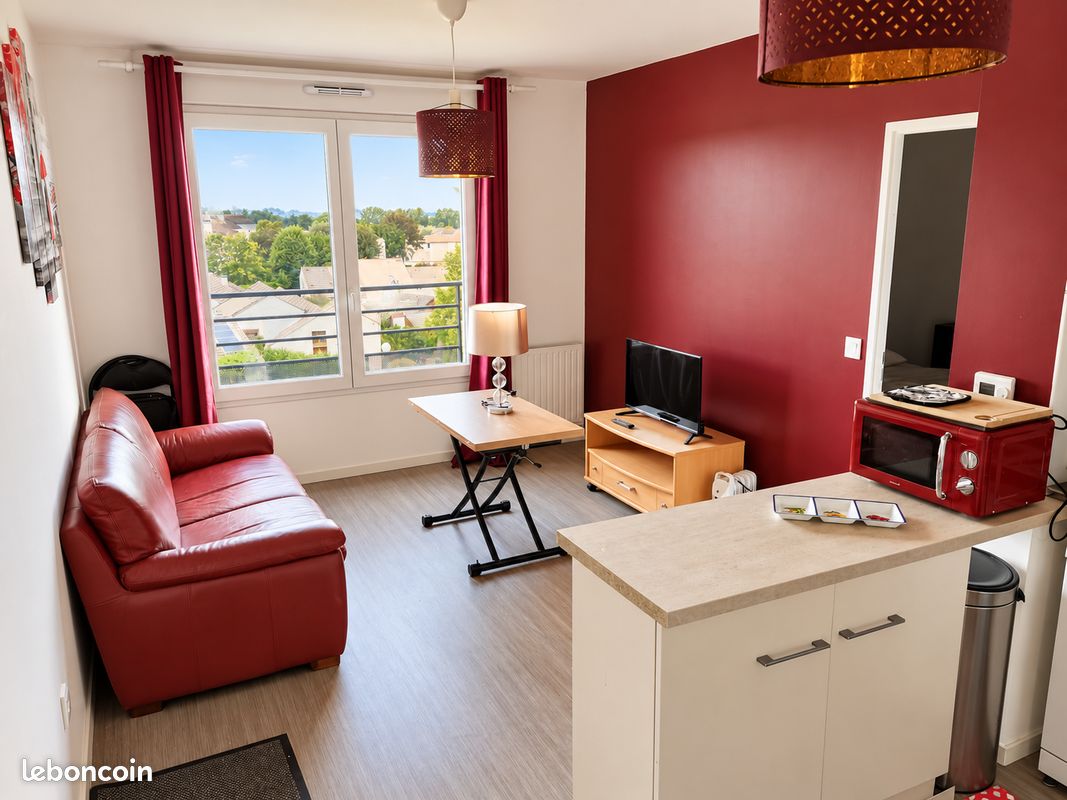 Appartement 2 pièces 35 m² · à Jouy-le-Moutier · 35 m² · 890 €/mois
