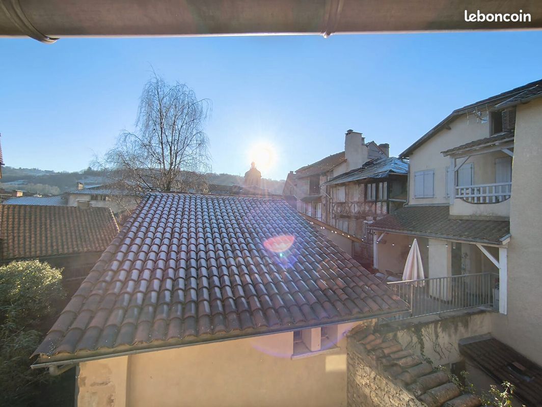 Immeuble 6 pièces 214 m² · à Figeac · 214 m² · 76 100 €