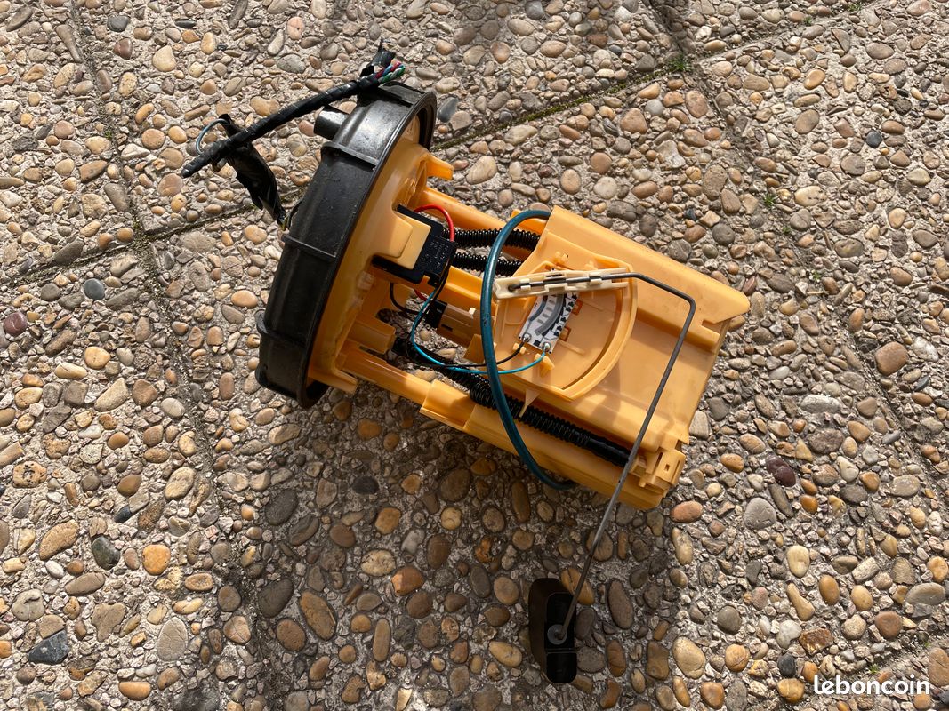 Pompe immergee PEUGEOT 206 PHASE 1 Essence 2000 Pompe immergee PEUGEOT 206 PHASE 1 Essence 2000