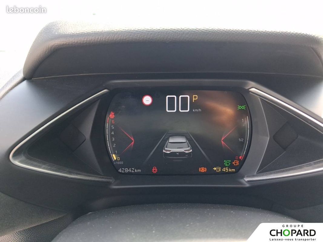 DS DS3 Crossback PureTech 130 EAT8 Performance Line+ (image 18)