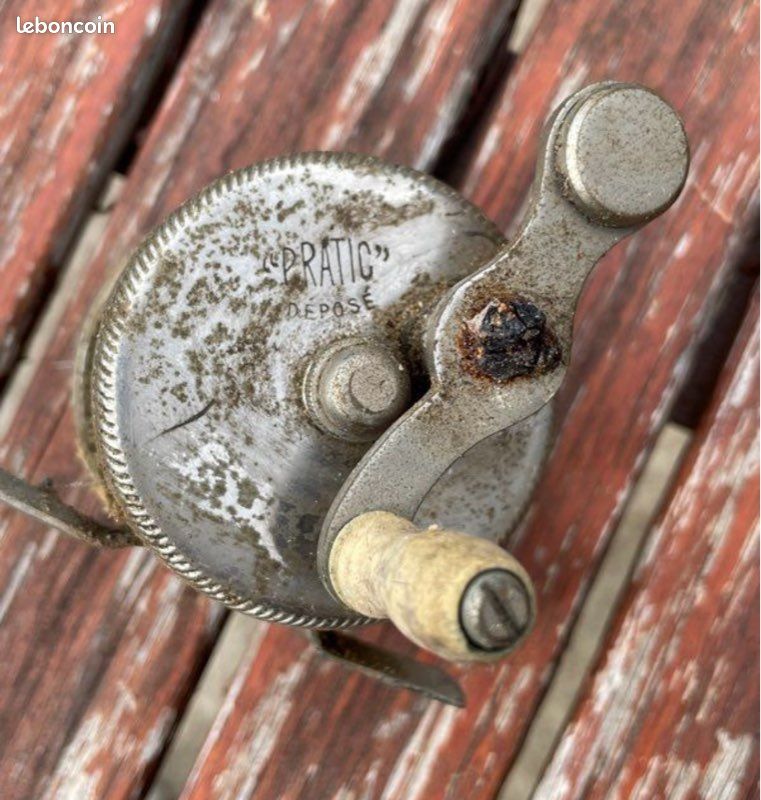 Moulinet De Pêche Ancien ACF10 Spincast - Vintage Et Fonctionnel
