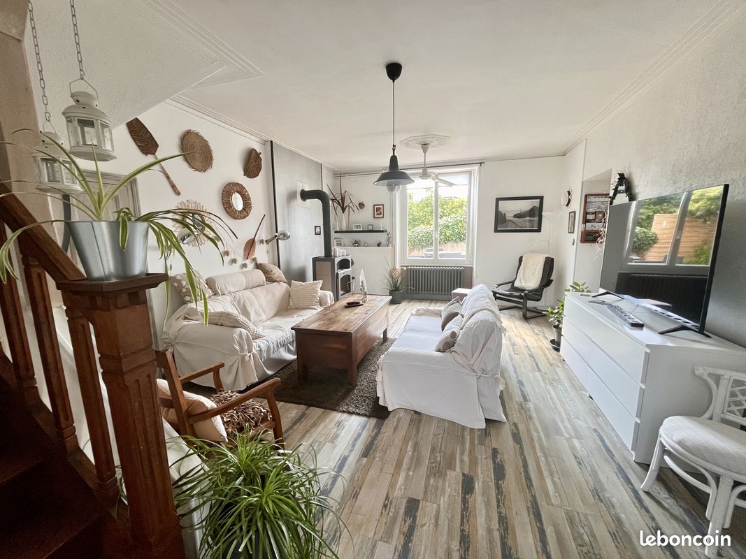 Maison 6 pièces 144 m² · à Brains · 144 m² · 336 000 €