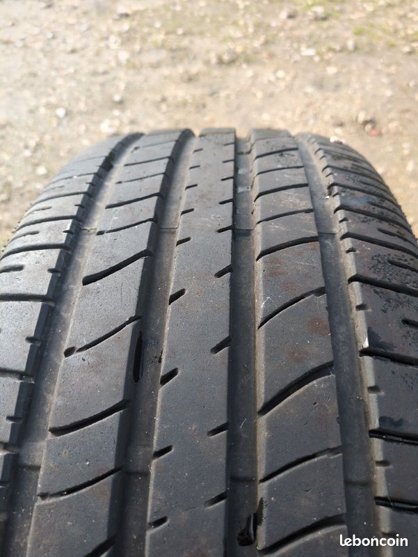 Pneu Bridgestone 255/55/18 (image 1)
