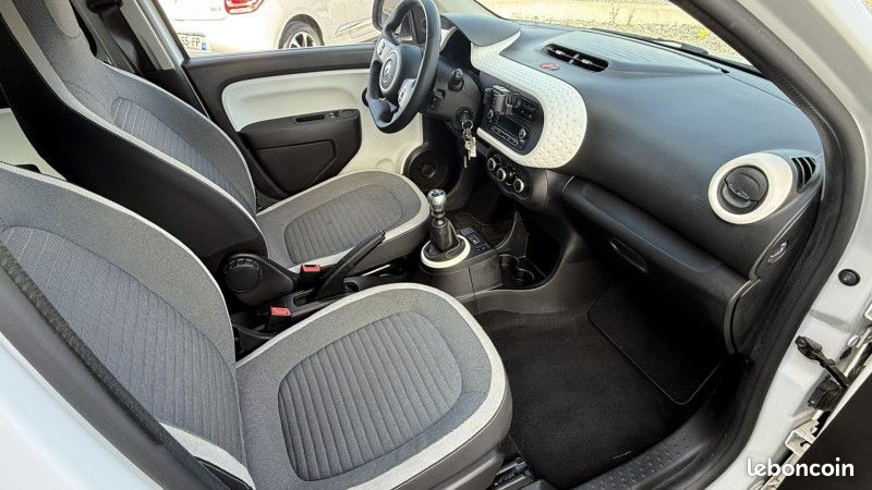Renault TWINGO III 0.9 TCE 90CH ENERGY INTENS (image 6)
