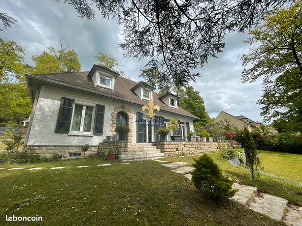 Propriété 7 pièces 200 m²