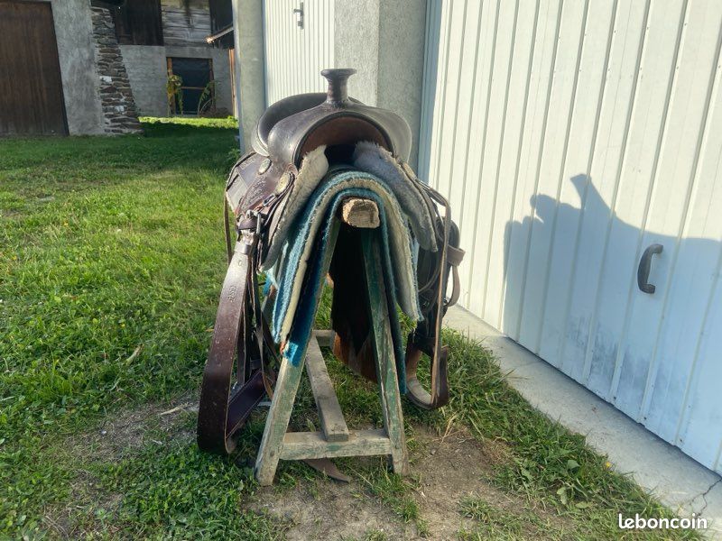 Selle Western En Cuir Marron - Taille 15 Pouces - Pour Cheval De Trait - Occasion Bon état