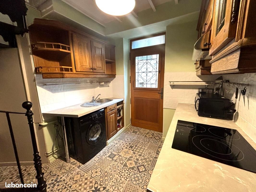Appartement 1 pièce 30 m² · à Lyon · 30 m² · 696 €/mois