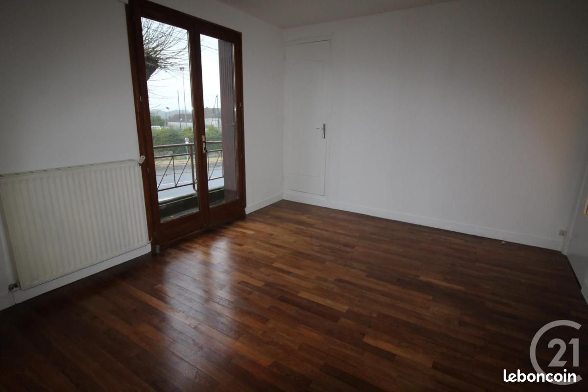 Maison 5 pièces 128 m² · à Beaugency · 128 m² · 847 €/mois