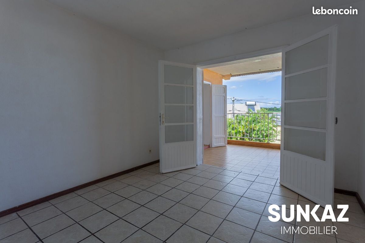 Appartement 4 pièces 68 m² · à Saint-Pierre · 68 m² · 890 €/mois