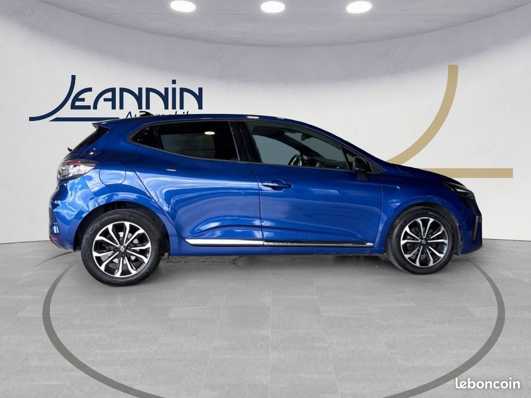 RENAULT Clio TCe 90 Techno (image 6)