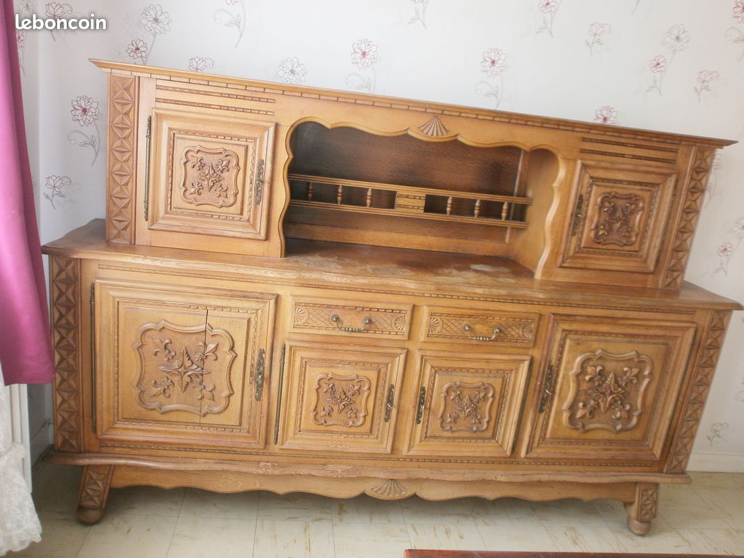 FAIRE OFFRE salle à manger en chêne massif, complète : 1table avec rallonges, 6 chaises, 1 buffet en 2 parties (haut et bas) (image 4)