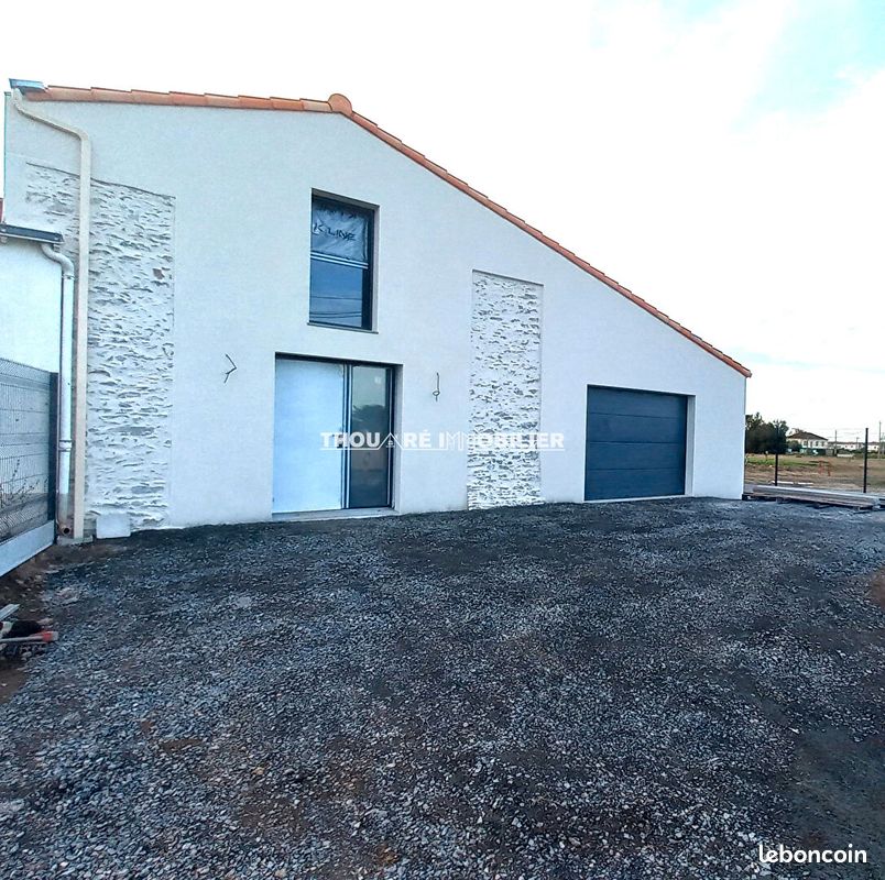 Maison 5 pièces 118 m² · à Saint-Julien-de-Concelles · 118 m² · 1 313 €/mois