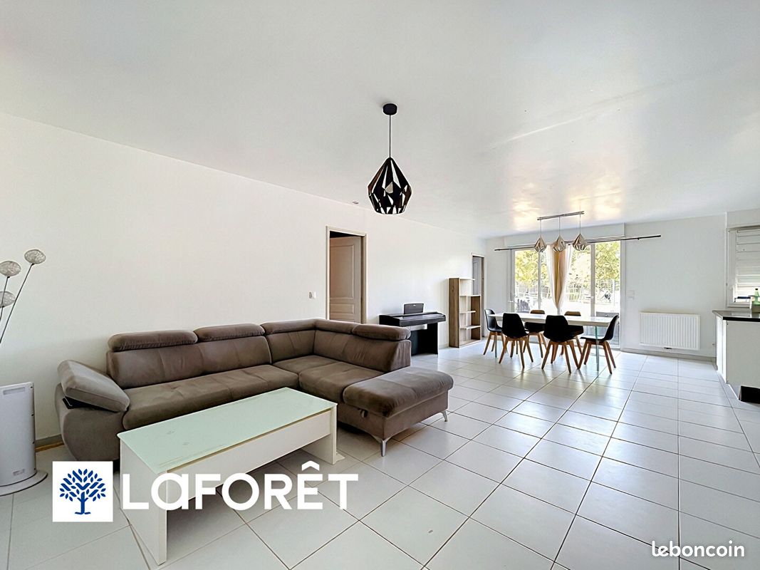 Maison 6 pièces 108 m² · à Joué-sur-Erdre · 108 m² · 990 €/mois