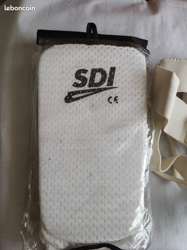 Lot 2 protections (image 6)