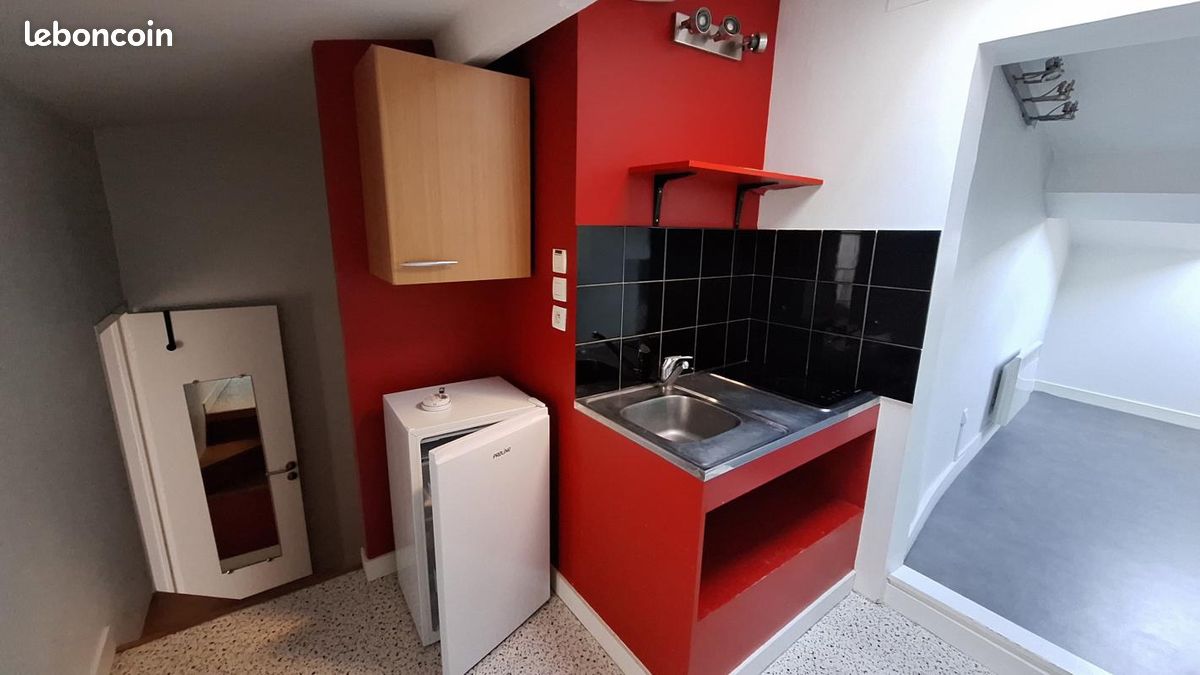 Appartement 1 pièce 16 m² · à Clermont-Ferrand · 16 m² · 350 €/mois