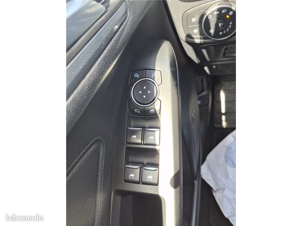Ford Focus IV Active (image 12)