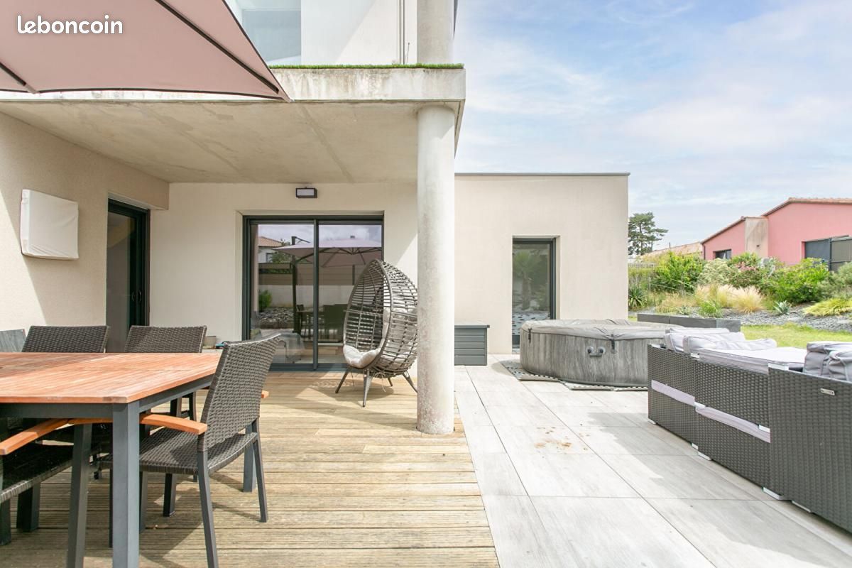 Maison 6 pièces 138 m² · à Mouzillon · 138 m² · 392 600 €