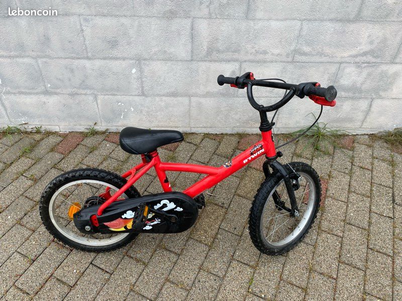 Vélo Btwin Hyper Hero Vélos