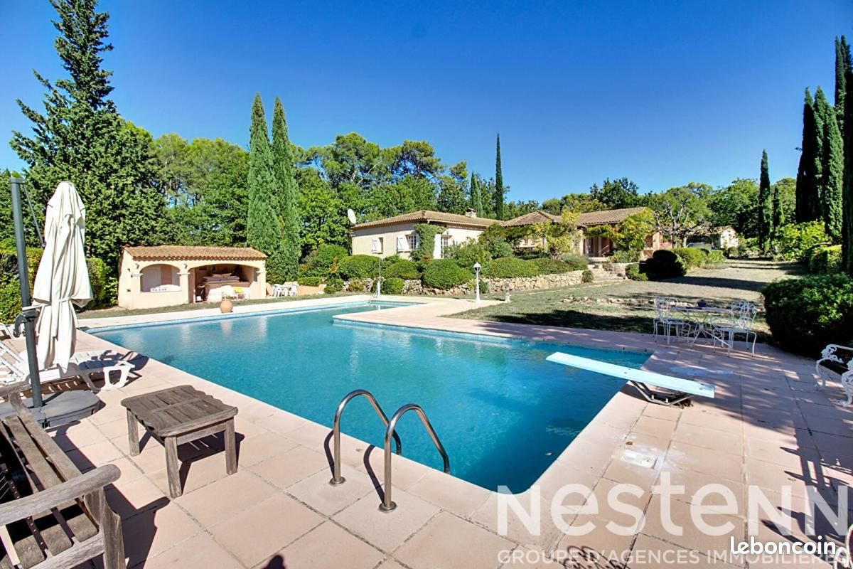Maison 8 pièces 224 m² · à Lorgues · 224 m² · 850 000 €