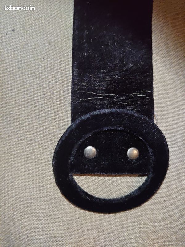 Ceinture ancienne en velours noir à boucle ronde en velours (image 14)