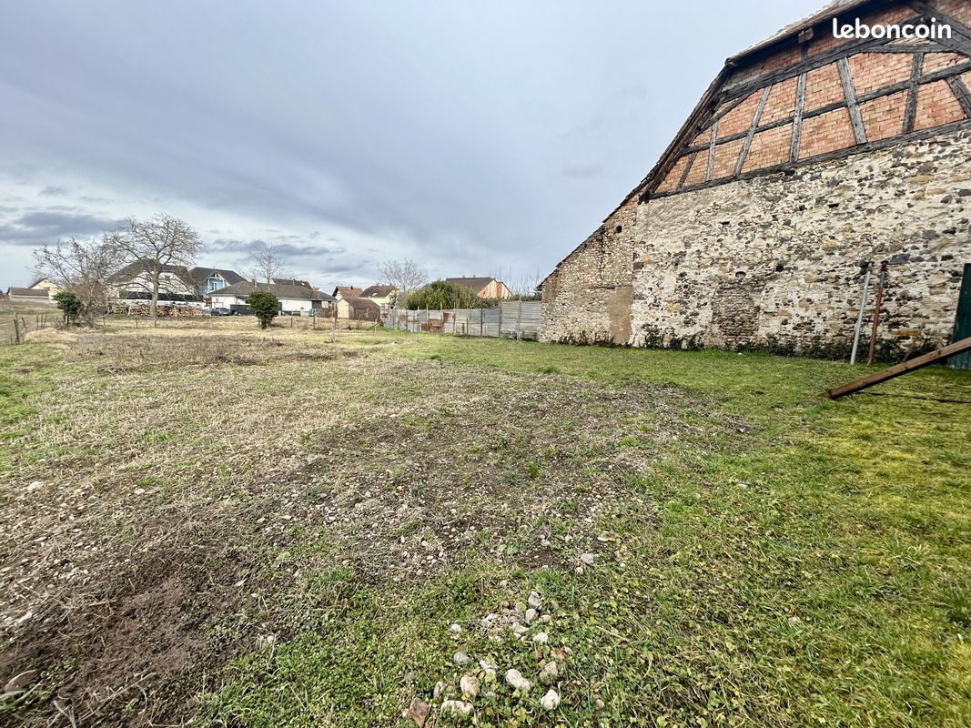 Terrain 1490 m² · à Biesheim · 1 490 m² · 194 000 €