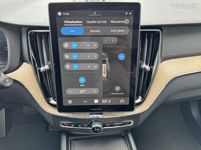 Volvo XC60 T6 Hybride Rechargeable 350ch Ultra Style Dark Geartronic 8 AWD (image 19)