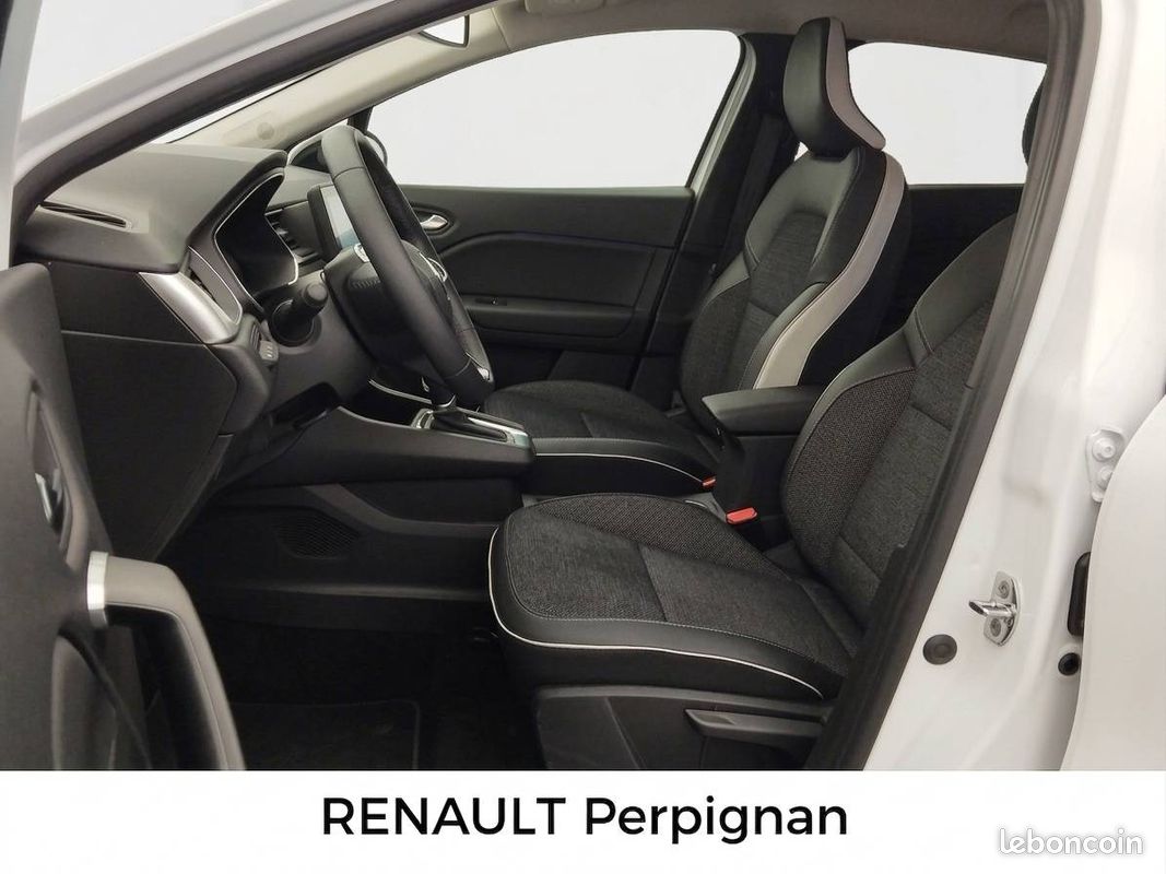 RENAULT Captur E-Tech 145 - 21 Intens (image 12)