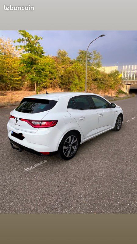Mégane IV intense (image 2)