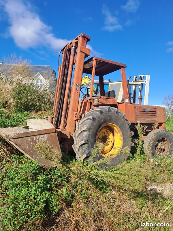 Elevateur 2RM triplex Manitou grandes roues / chantier (image 1)