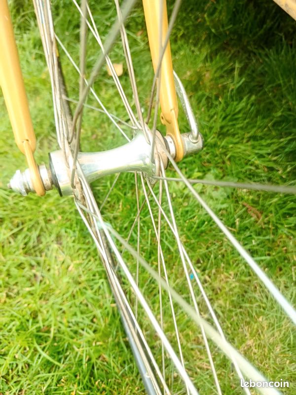 Beau vélo course vintage artisanal haut de gamme vitus788 (image 11)