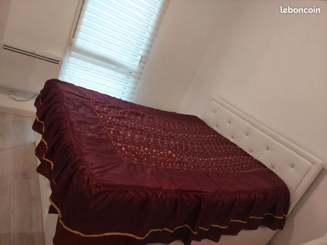 Couvre lit (image 1)