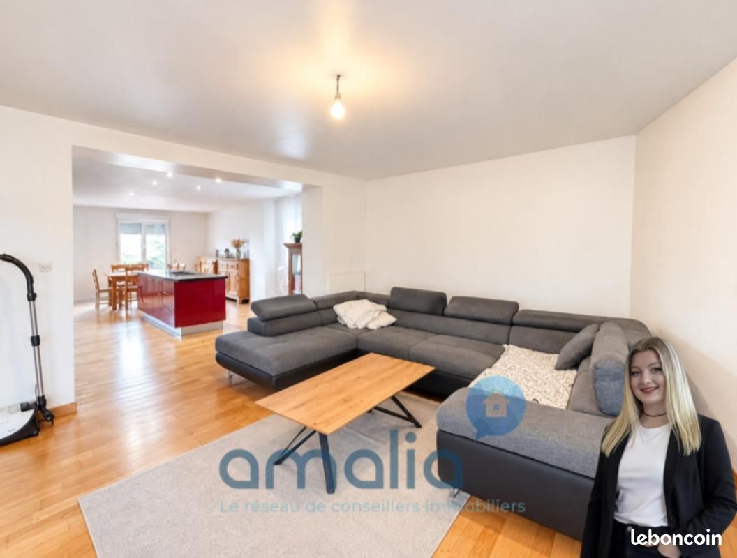 Maison 5 pièces 200 m² · à Lambres-lez-Douai · 200 m² · 249 000 €