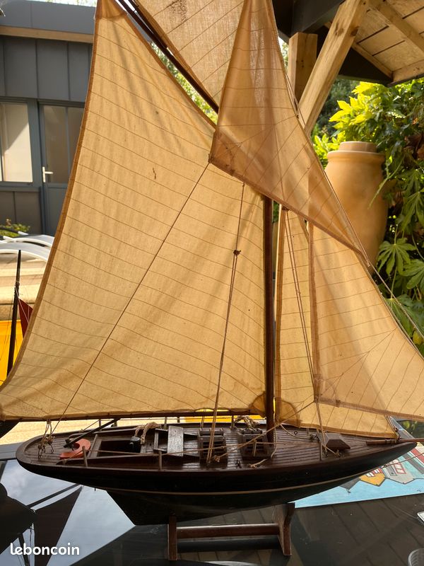 Maquette voilier (image 1)