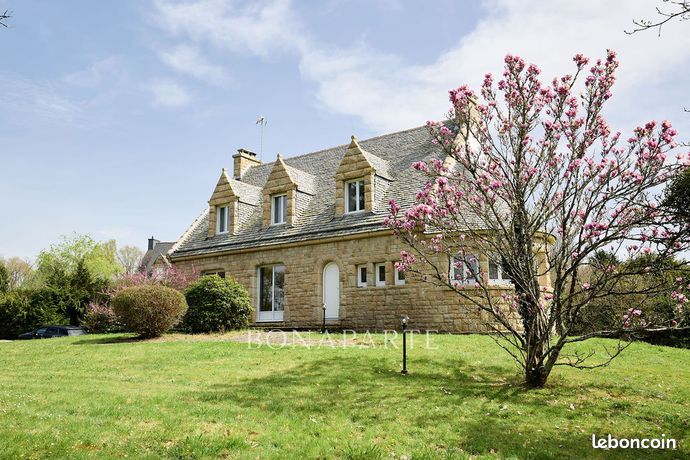 Propriété 7 pièces 167 m²