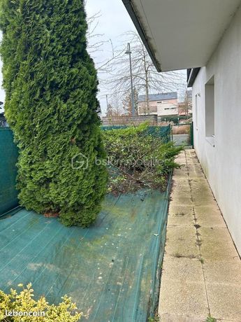 https://img.leboncoin.fr/api/v1/lbcpb1/images/ab/1c/04/ab1c044104cc1538fabf444847a7871e584871aa.jpg?rule=ad-image